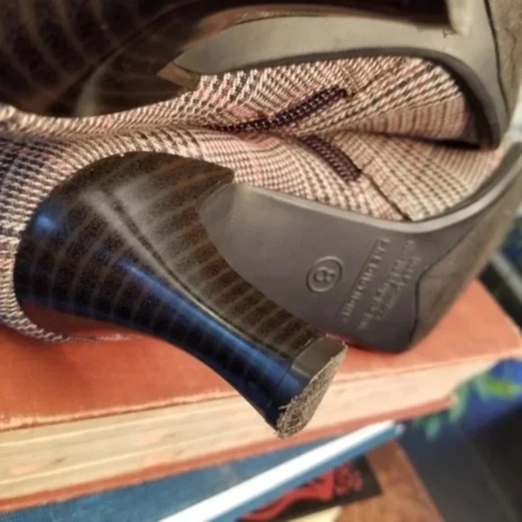 Predictions Plaid Fabric Ankle Booties - Picture 5 of 10